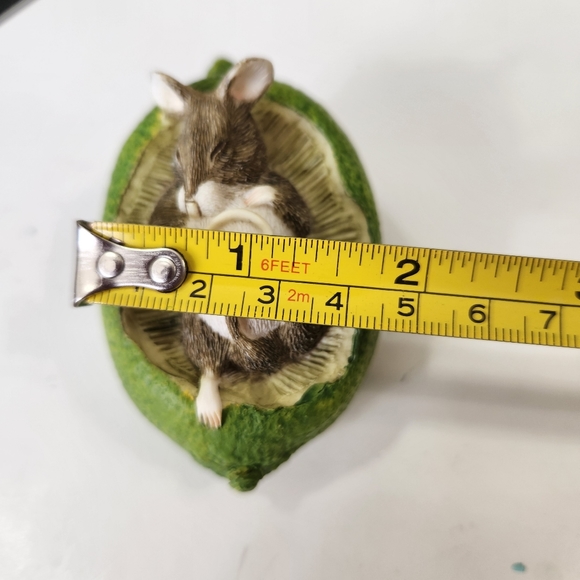 After the party mouse asleep in a lime resin figurine - Picture 6 of 6